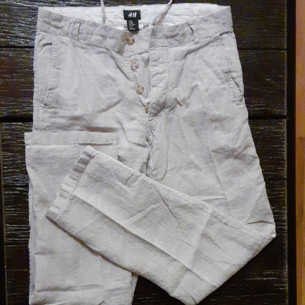 H&M Cream Chinos Lightweight and Versatile
